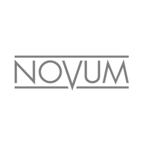 logo_novum gris